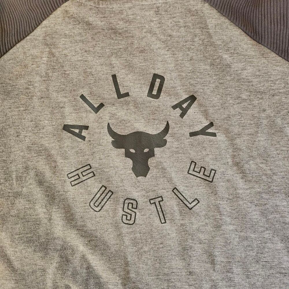 Under-armour Women's Grey Hoodie‎